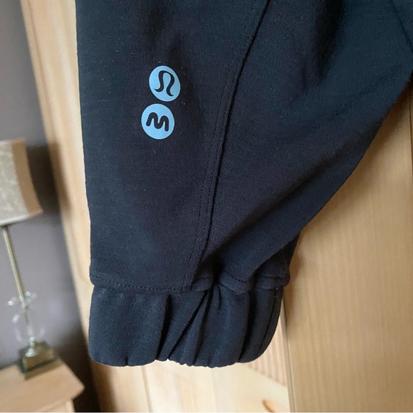 Madhappy x Lululemon Relaxed Crop Hoodie - Picture 8 of 12